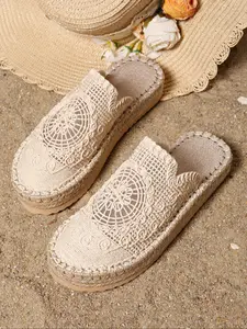 Women's Hollow Out Floral Knit Straw Slip-On Rubber Mules, Breathable Summer Beach Shoes, Vintage Boho Style, Casual Indoor Outdoor Wear, Rubber Sandals