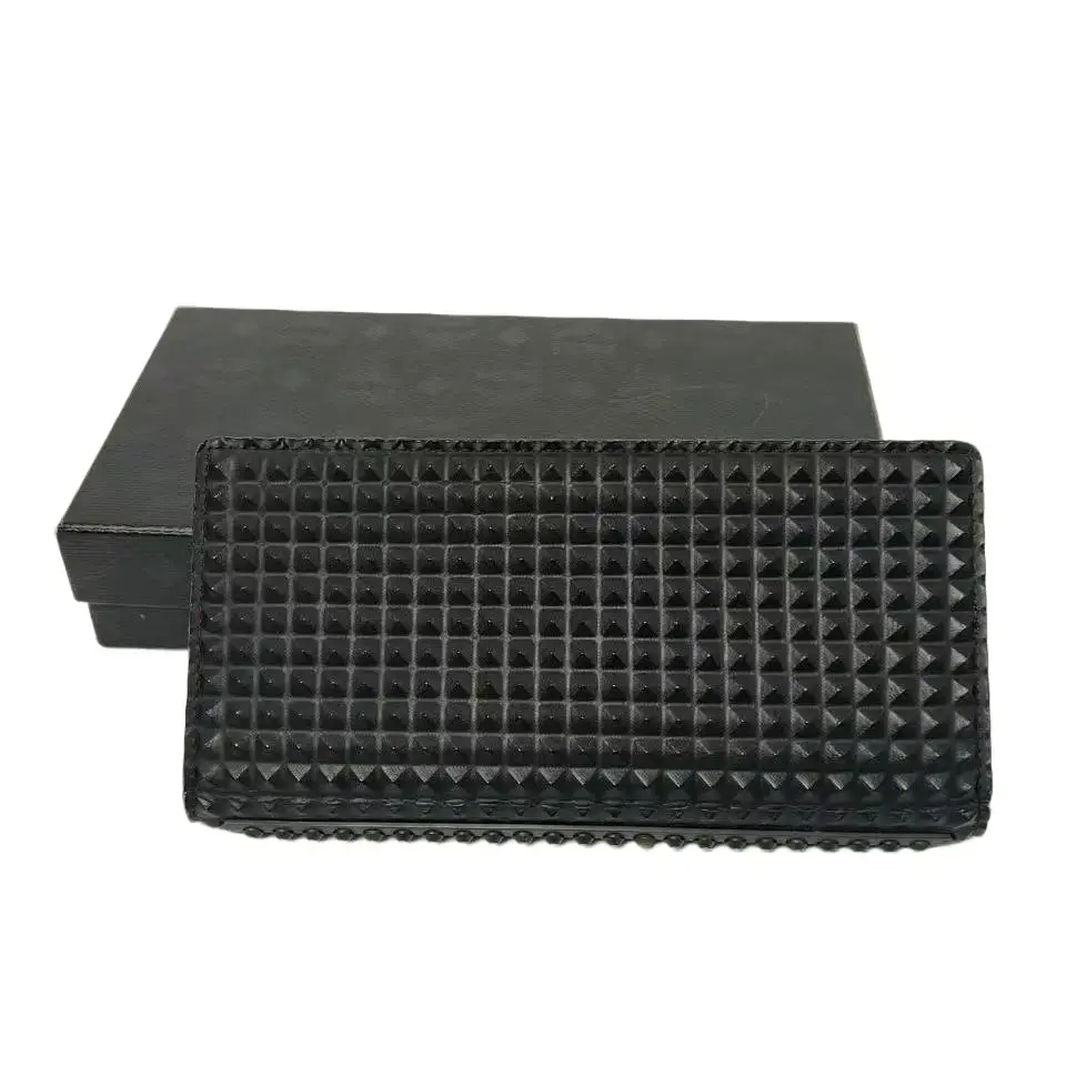 Pre-owned MCM Leather Long Wallet Pyramid Stud W20JX