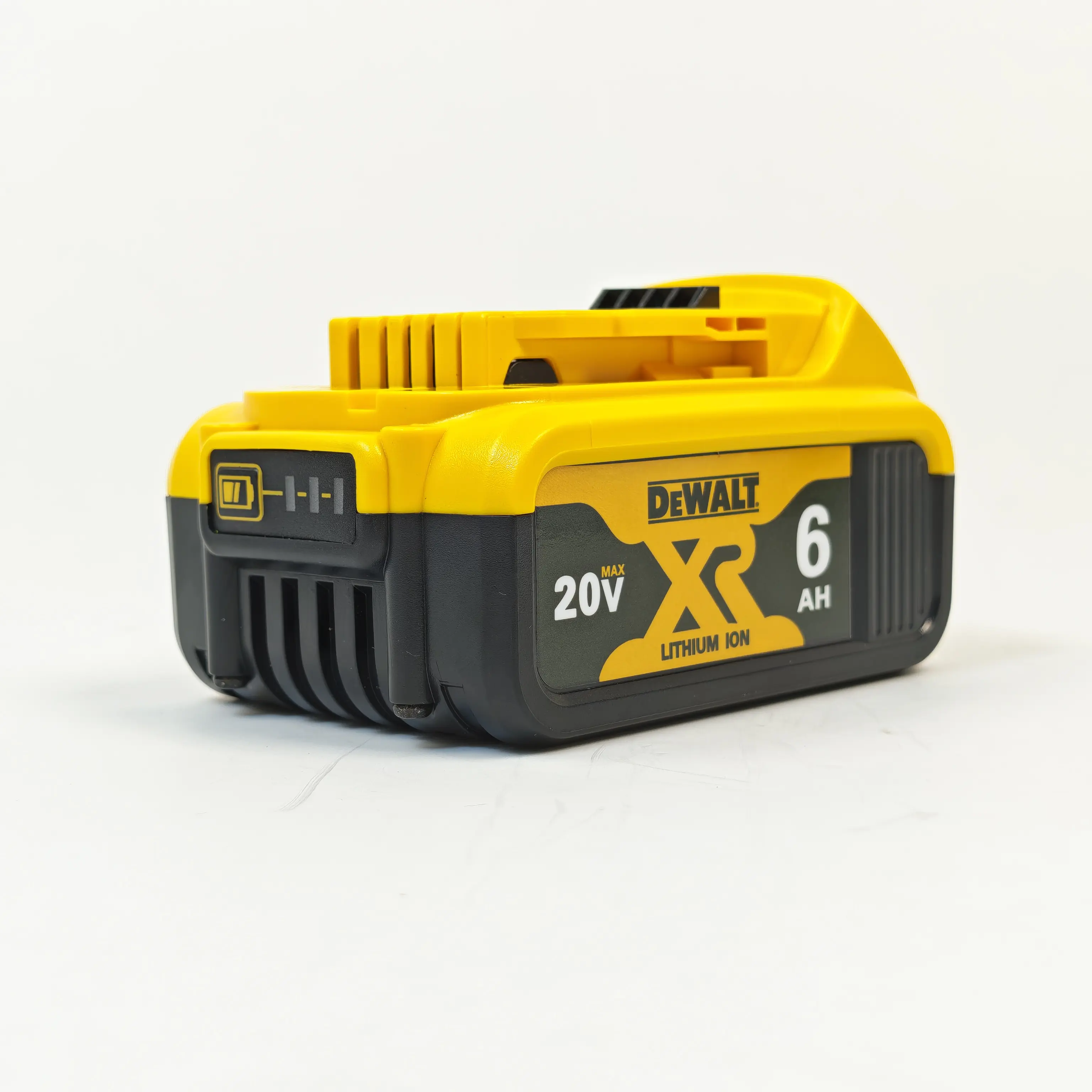 DEWALT DCB206 20V MAX XR 6.0Ah Power Supply Pack for Cordless Power Tools