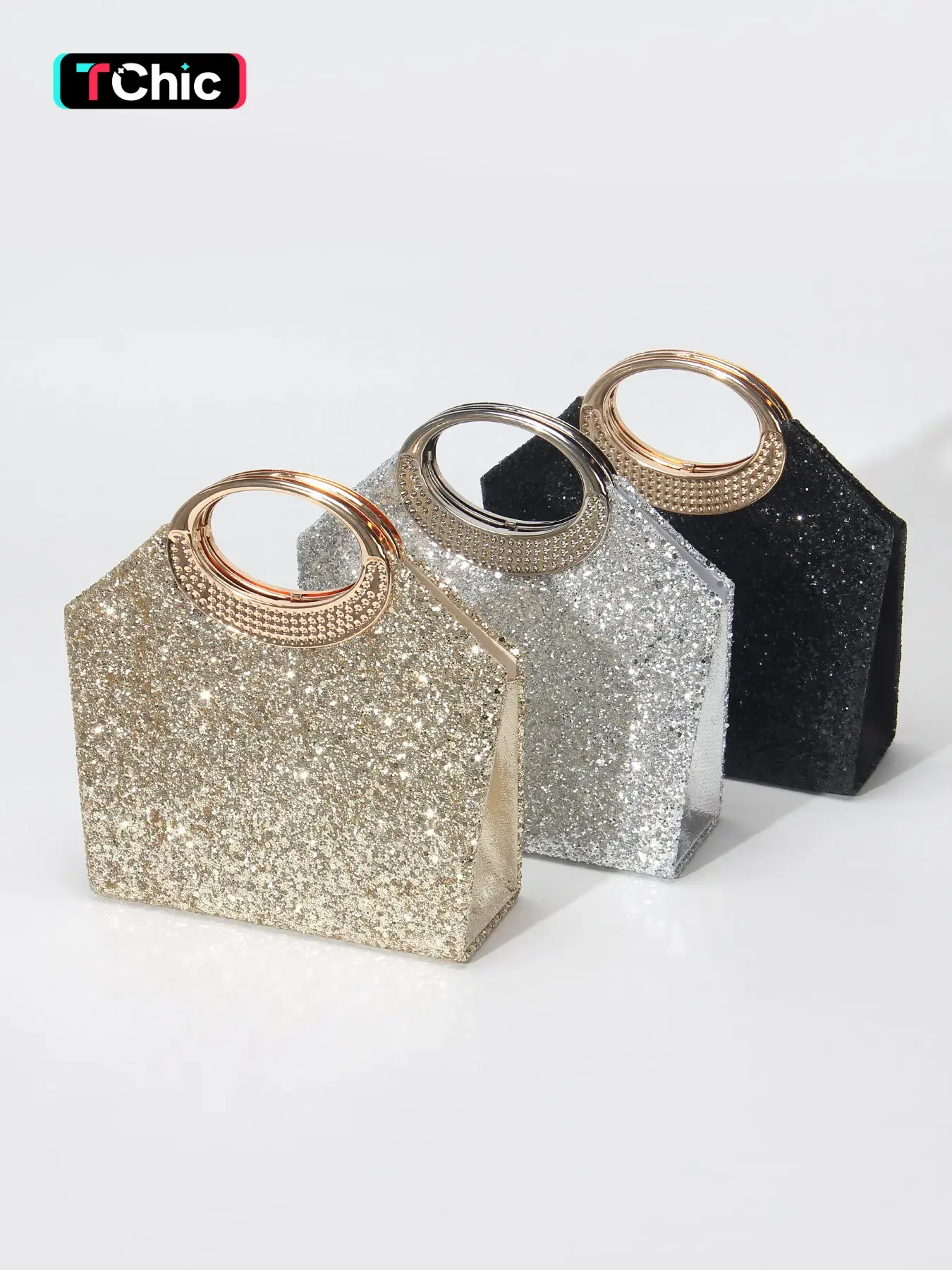 Luxury sequined clutch, Fashionable embellished clutch, women's evening party handbag, detachable chain for crossbody wear, metal ring handle, magnetic closure, versatile purse, perfect for parties, weddings, proms, birthdays, and holiday gifts
