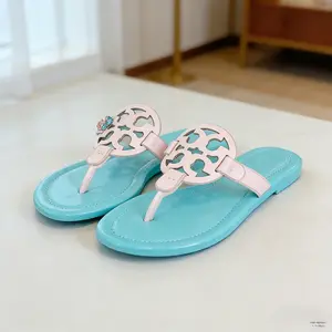 Women's Rhinestone Flip Flops Flat Thong Sandals| Bling Crystal Sparkly Comfortable Non-slip Casual Beach Summer Dressy Sandals for Women Vacation DailyRhinestone Flip Flops for Women, Bling Sandals for Women, Flat Sandals for Women, Summe
