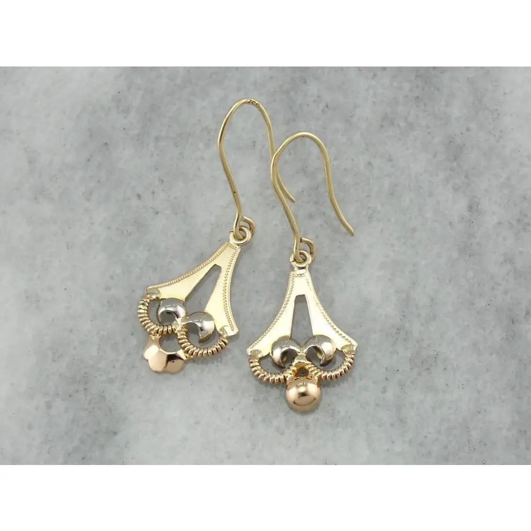 Oh Italy! Vintage Etruscan Themed Gold Earrings, Pretty Tri Color Gold Drop Earrings