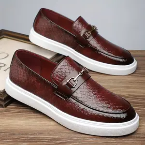 Men’s casual oxfords, minimalist solid-color slip-on loafers, PU upper and inner lining, rubber sole, round toe, suitable for daily and casual wear, all-season business footwear, flat slip-on design.