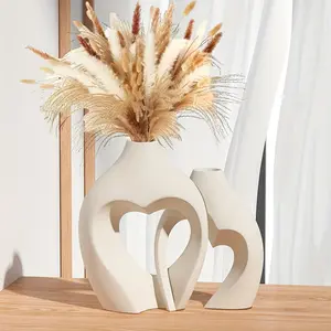 2pcs European Resin Vase Set, Style Creative Minimalist Home Decor, Heart-To-Heart Design, Elegant Living Room Accessories