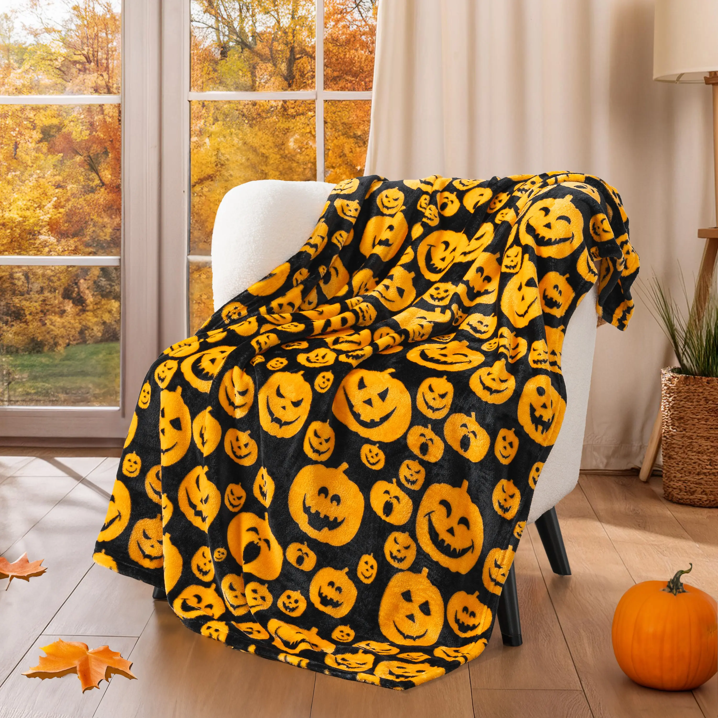 PAVILIA Halloween Throw Blanket, Orange Pumpkin Bat Fall Fleece Blanket, Soft Plush Warm Black Fall Cabin Throw, 50x60 / 60x80