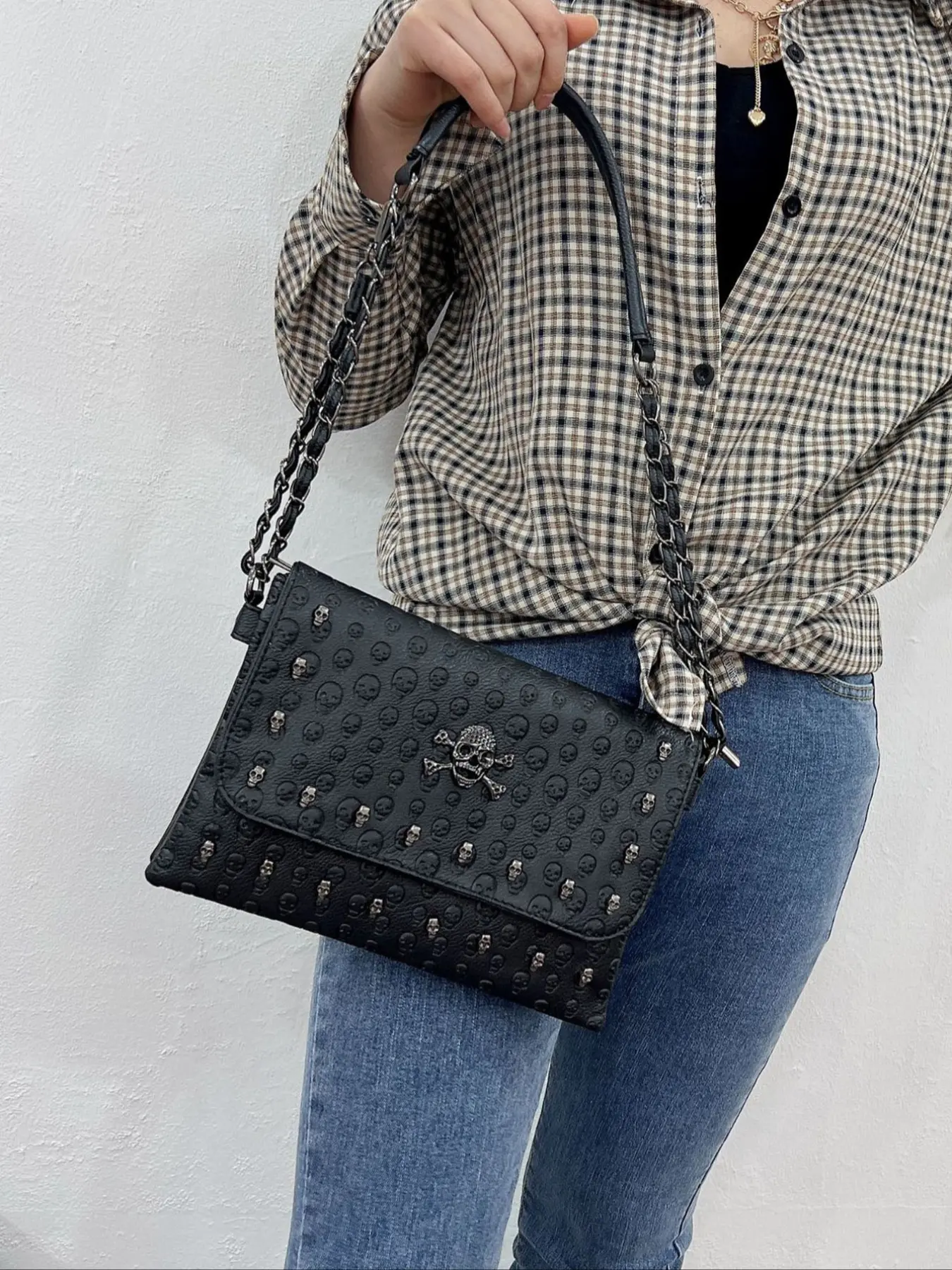 Gothic vintage skull punk-style shoulder bag, Halloween cross-body bag suitable for costume parties, versatile design, ideal gift on Halloween, Crossbody Purses, Pu Leather Bag, Casual Trendy Bag, Crossbody Handbag