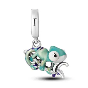 MULA Chameleon Pendant is made of S925 Sterling Silver with enamel details - color changing animal pattern, perfect with Pandora bracelets and necklaces, an ideal gift for animal lovers