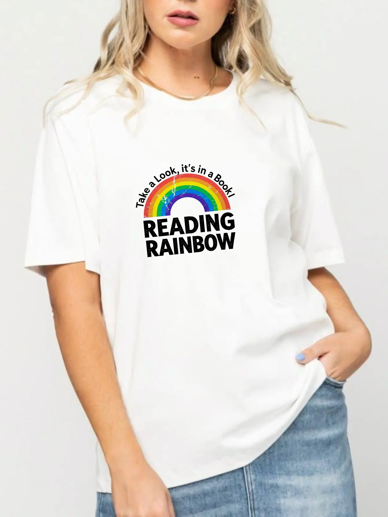 Casual Graphic, Women's T-Shirt, Reading Rainbow Quote And Rainbow Design, Summer Daily Wear, Book Lovers And Readers Gift Women Vintage Reading Rainbow Graphic T-Shirt, Retro Distressed Rainbow Take a Look It's in a Book Quote Print Short Sleeve Crew Nec