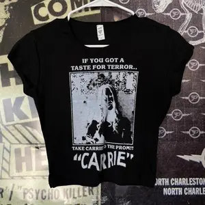 Carrie black crop baby tee