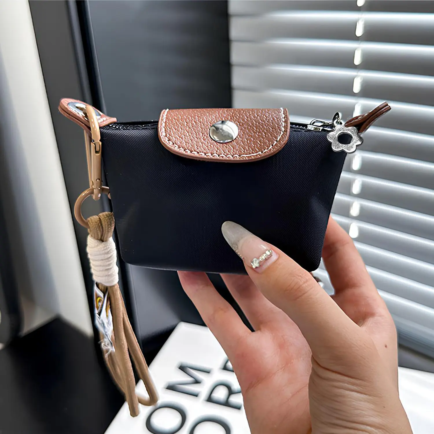 Mini Wallet for Women,Detachable Vintage Nylon Change Coin Purse Zipper Wallet with Keychain,Fashion Decorative Bag for Keys, Cards, Cash & Earbuds,Travel Essentials Organizer