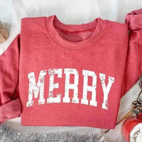 Retro Merry Sweatshirt, Women's Christmas Shirt, Festive Holiday Sweater, Cute Xmas Gift, Vintage Merry Christmas Pullover,  Graphic
