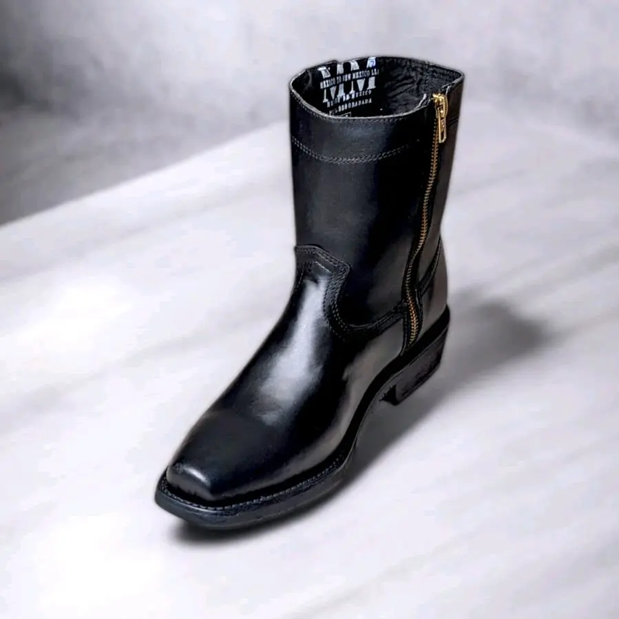 Men's Leather Dress Short Boots, Rubber sole, Color Black and Brown, Zipper, 100% Leather, Walking Shoes Bota.