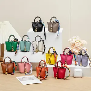 Mini Vegetable Basket Bag Pendant, High-Quality Leather Car Keychain, Earphone Bag Pendant with Colorful Strap – The Best Gift for Your GirlfriendKeychain Bag Charms Clip