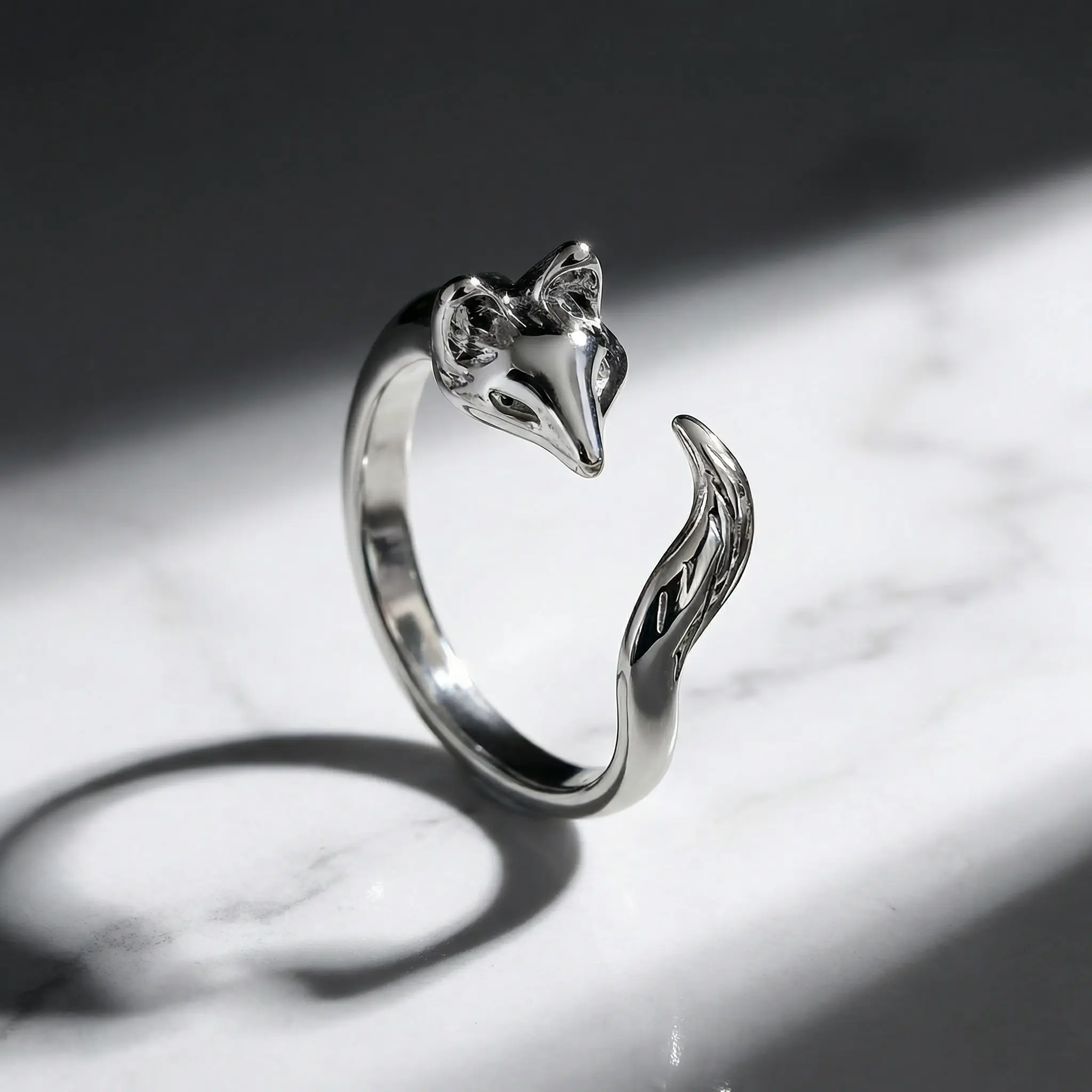 Vintage Whimsical Fox-Shaped Open Band Ring - Polished Alloy, Adjustable, Versatile, Lightweight, Unisex Rings for Women, Casual Statement Costume Jewelry for Daily Wear, Gifting