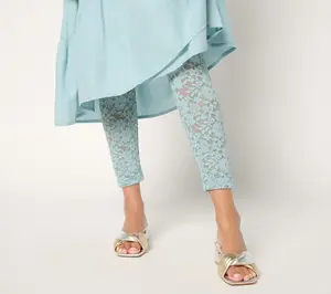 LOGO Layers by Lori Goldstein Petite Stretch Lace Leggings