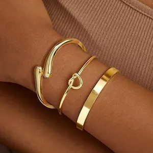 Tewiky Chunky Gold Bangle Bracelets for Women, Dainty Gold Layered Big Stackable Bangles Set, Trendy Statement Cuff Bracelet Stack Fashion Jewelry Christmas Gifts