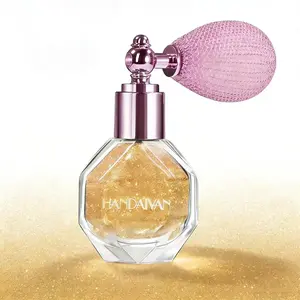 HANDAIYAN highlighter powder creates a luminous finish, suitable for parties or everyday makeup looks. It's long-lasting and provides a shimmering effect. The retro-style, compact bottle is perfect for portability.