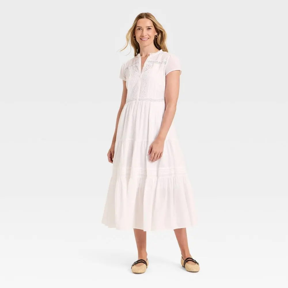 Women's Short Sleeve Lace Maxi Sundress - Universal