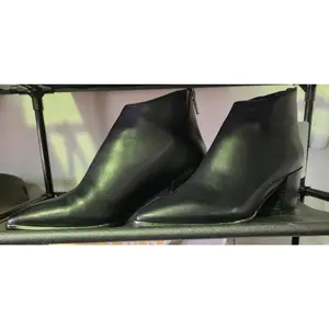 Vaneli Dorle Low Boot size 5.5