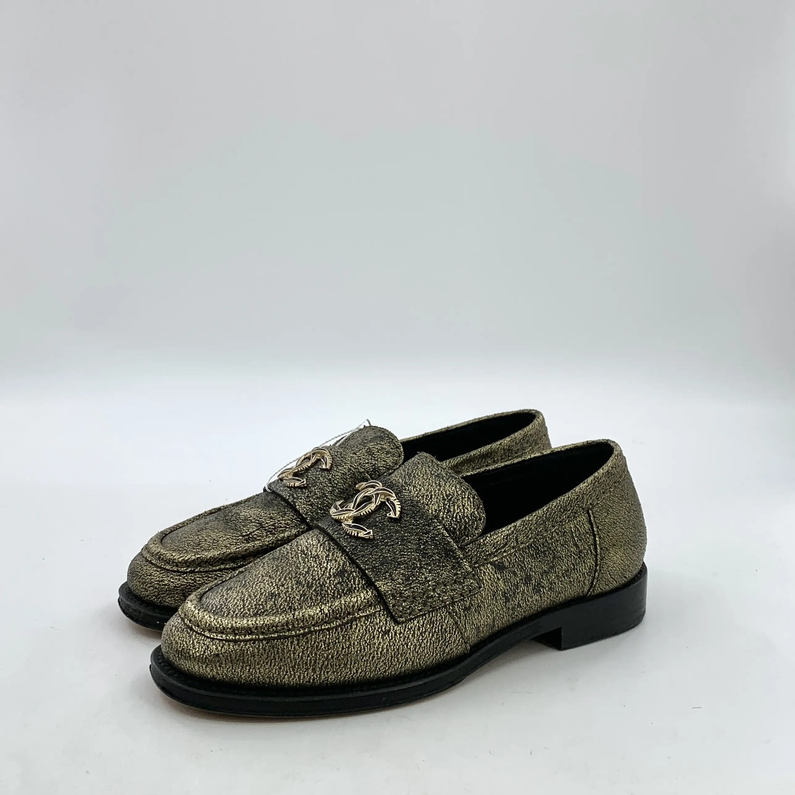 RDLTS- Chanel Gold CC Leather Loafers Size US 5.5