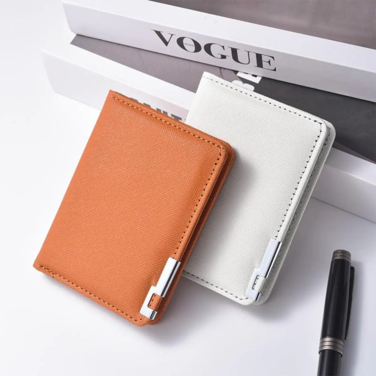 Men's short wallet with iron edge cross pattern, small and slim business wallet - multi-card space, can hold credit cards and driver's licenses, multi-card space men's high-end card bag