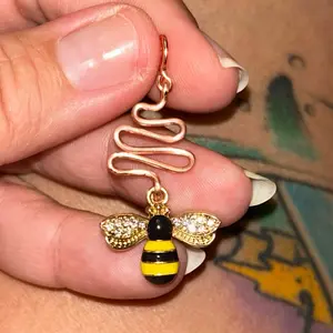 Bee Pendant - Handmade, Copper Wire