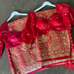 Women's Khaddi Silk Saree with Matching Blouse