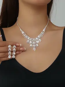 Middle Eastern Luxury Sparkling Crystal Necklace and Earring Set for Brides, High-End Bridal Jewelry Kit, Dazzling Accessories for Wedding