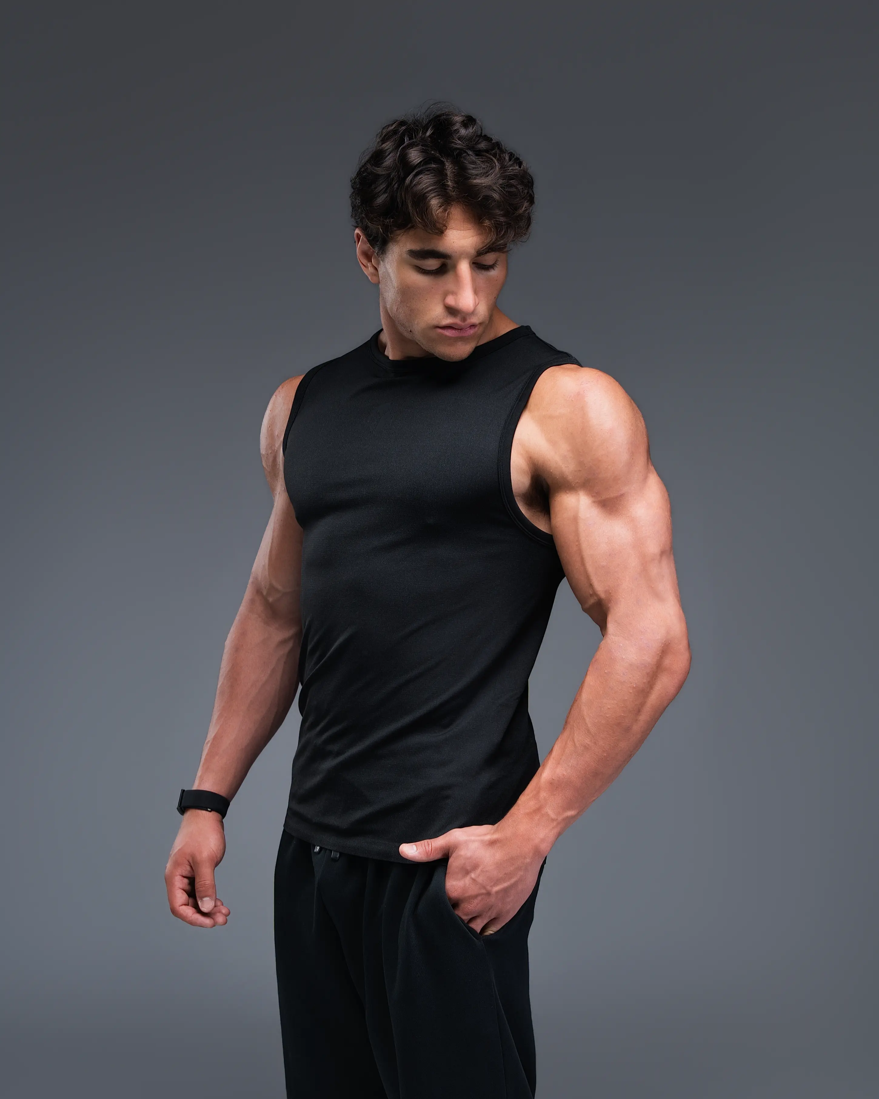 Essential Seamless Cut Off Compression