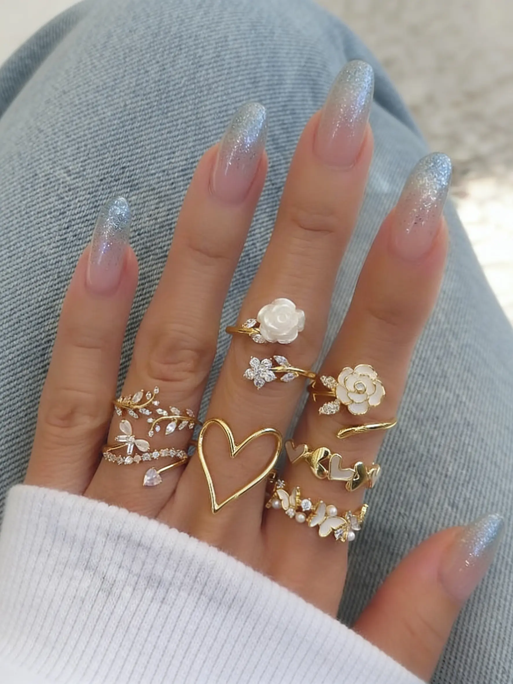 Mother's Day Gift, Women's 7-Piece Stylish Gold Elegant Ring Set, Rose, Heart and Butterfly Design Synthetic Diamond-Accented Fashion Stackable Ring Set, Unique Stackable Versatile Statement Rings