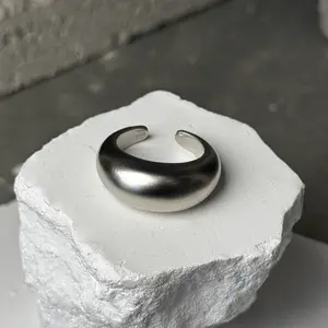 Sweet Spot Midi Ring 7"