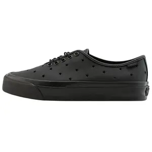 Vans Authentic One-Piece Vibram OTW Low-Top Skate Shoes for Men and Women in Black Trending Shoes, House White Official Shoes to Get / Maison Mihara