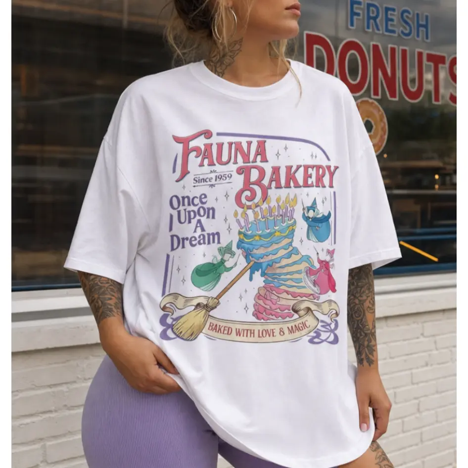 Women's Fauna Bakery Magic Cake Cartoon Print Oversized Baggy Round Neck T-Shirt, Vintage Fairy Tale Graphic Tee, Casual Summer Streetwear, Loose Soft Comfortable Aesthetic Daily Top