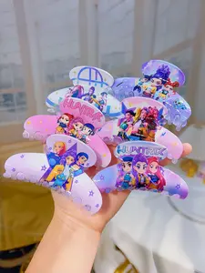 1pc Kpop Demon Hunter fashionable hair claw set, anime-style new girl's heart hair clip, ladies' casual and versatile hair accessories, popular and versatile flower bead design hair claw, suitable for daily use, Valentine's Day gift, Hair Claws Set