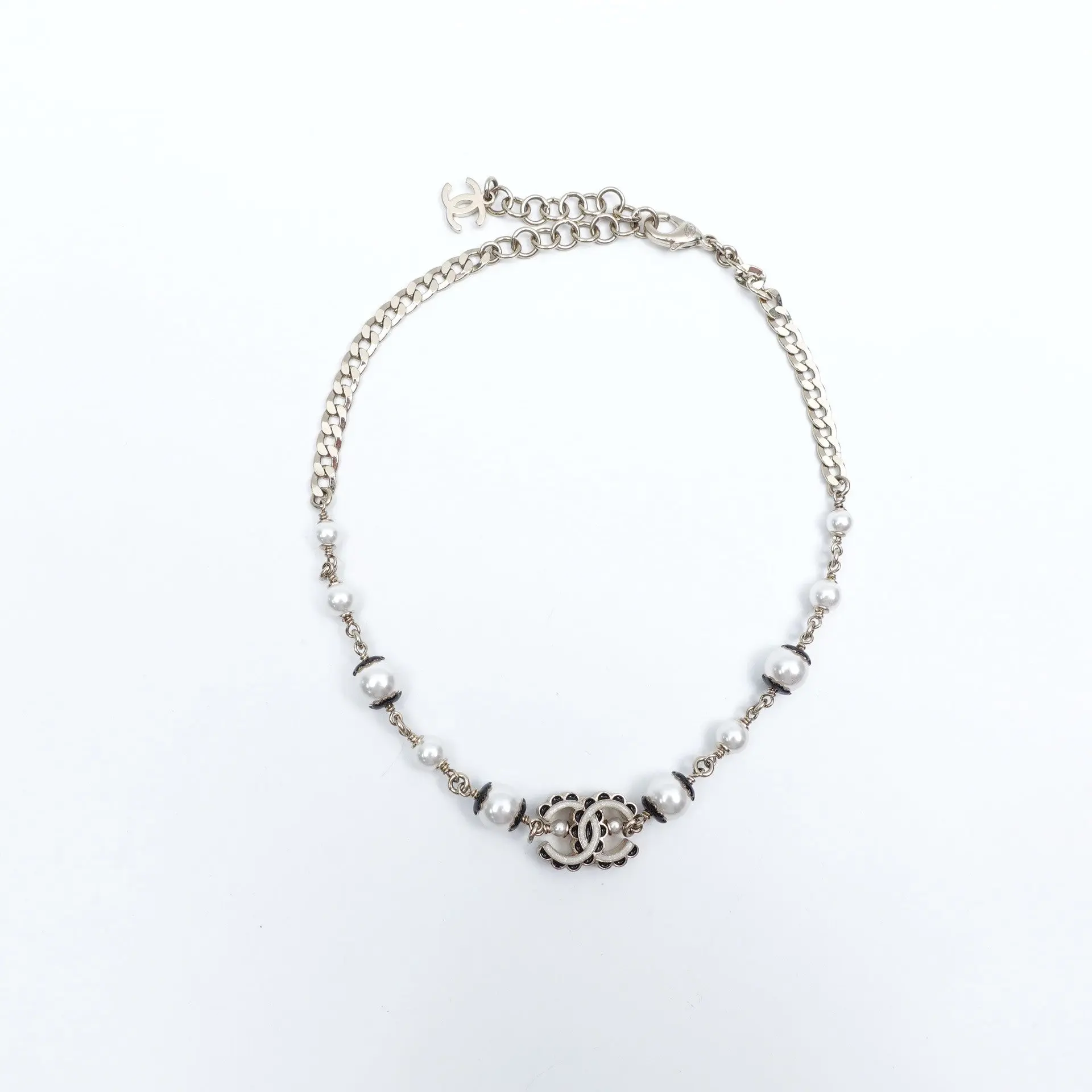 Pre-owned CHANEL Silver Tone Chain Necklace T10427017