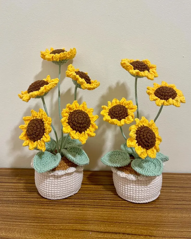 Handmade Crochet Sunflower Pot – Cute Amigurumi Flower Decor – Forever Sunflower Gift – Desk & Home Decoration – Unique Handmade Gift