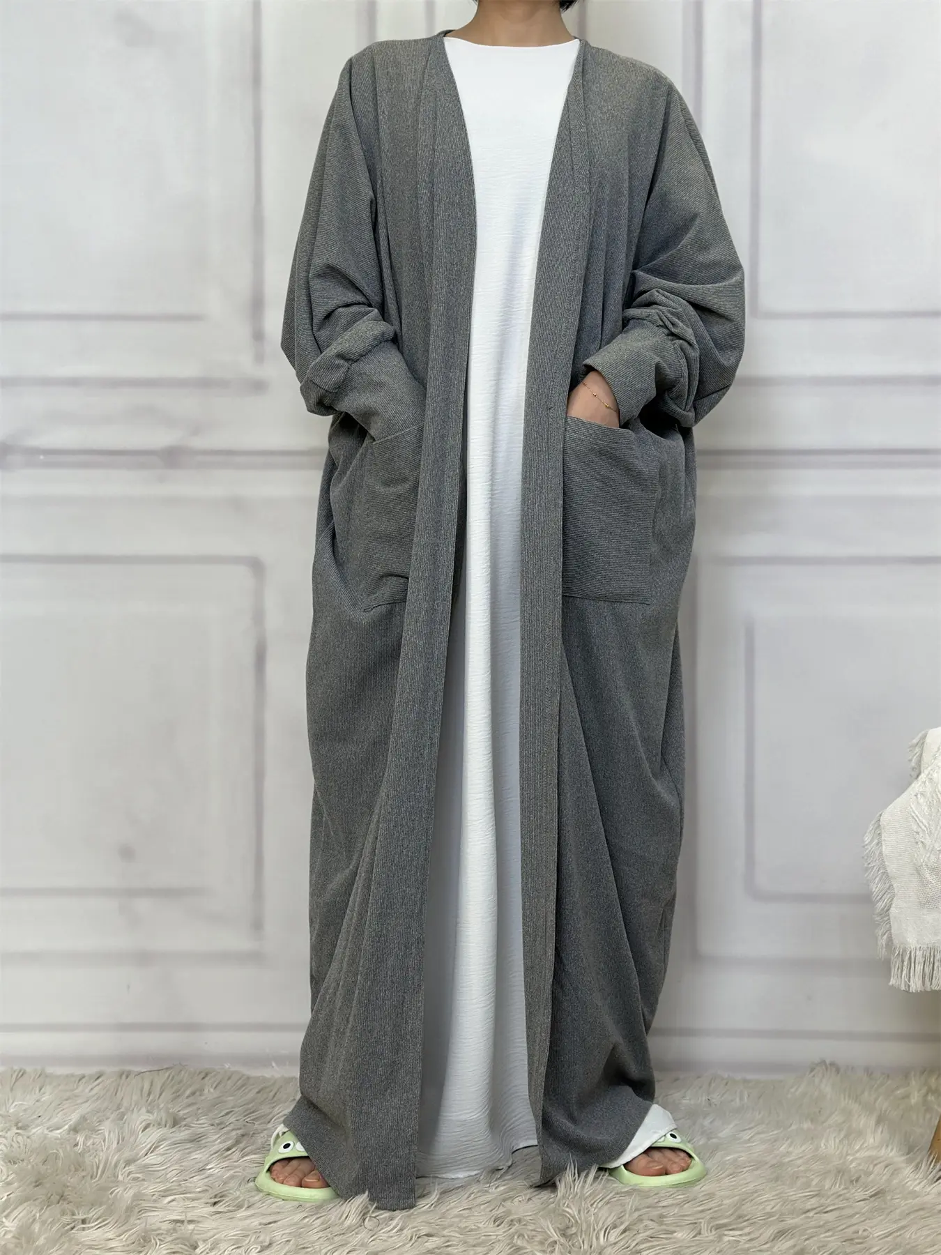 Winter Fashion Batwing Sleeve Muslim Loose Coat with Pockets, Long Sleeve Casual Modest Style Outerwear for Fall & Winter, Daily Wear, Modest Muslim Outfits
