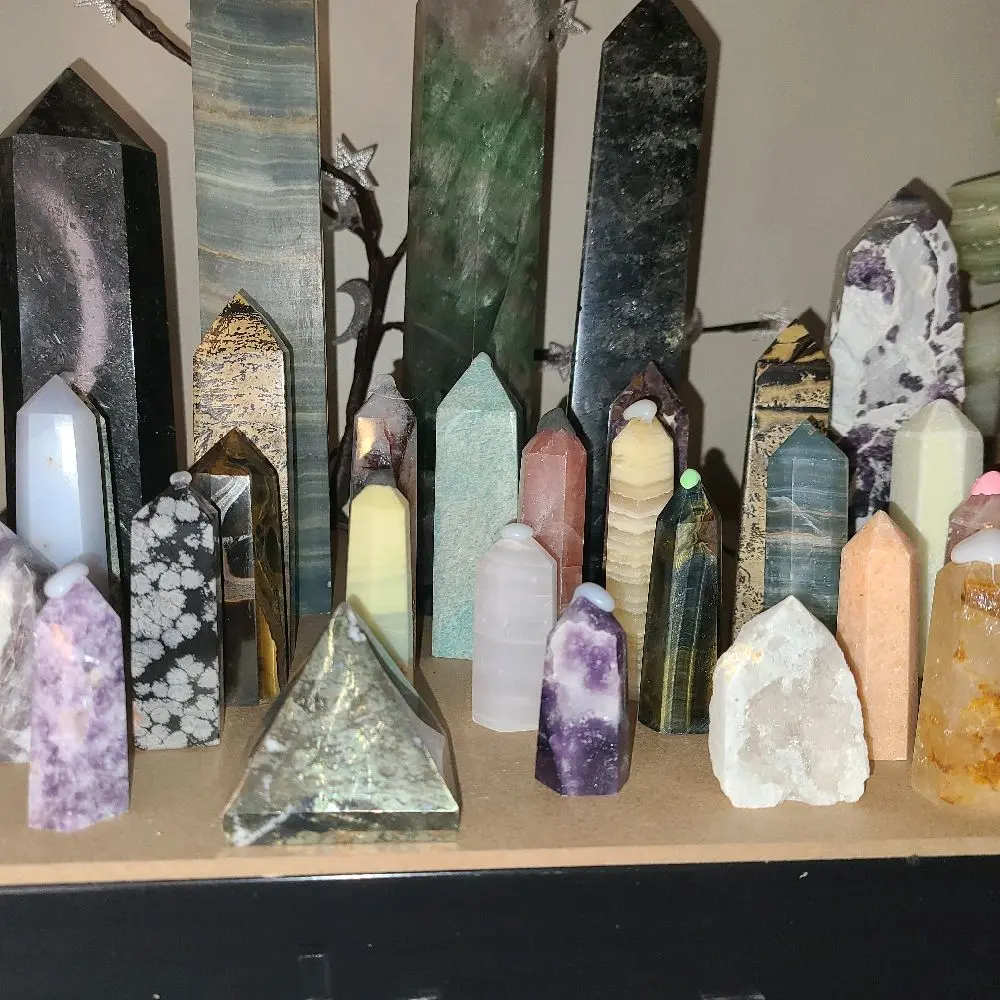 Natural Crystal Towers - Elegant Decorative Stones in Unique Tower Design for Home Decoration - Gift Ready Packaging Included