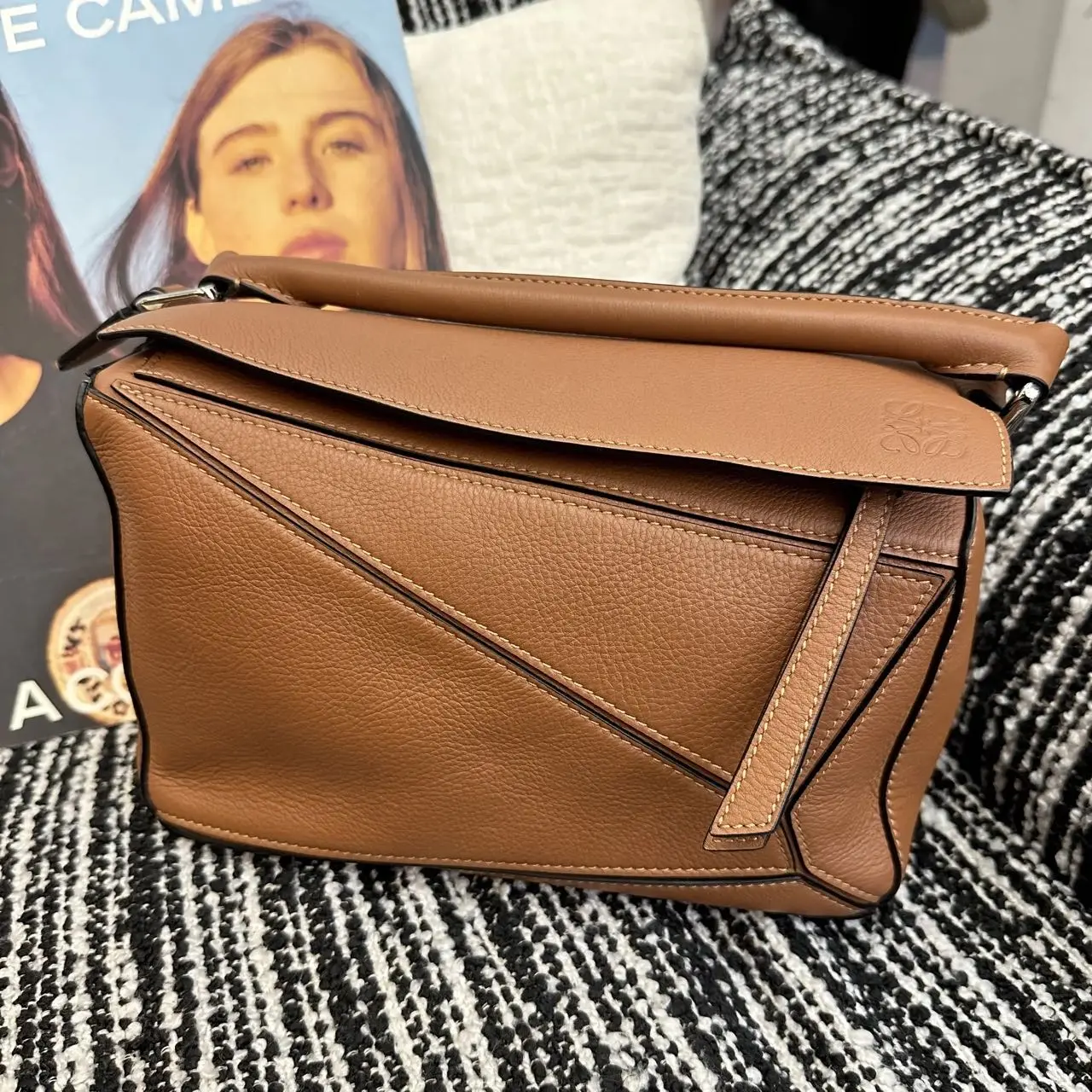 Pre-owned Loewe Durable grained calfskin leather Shoulder Bags Puzzle Small Bag（42781862）