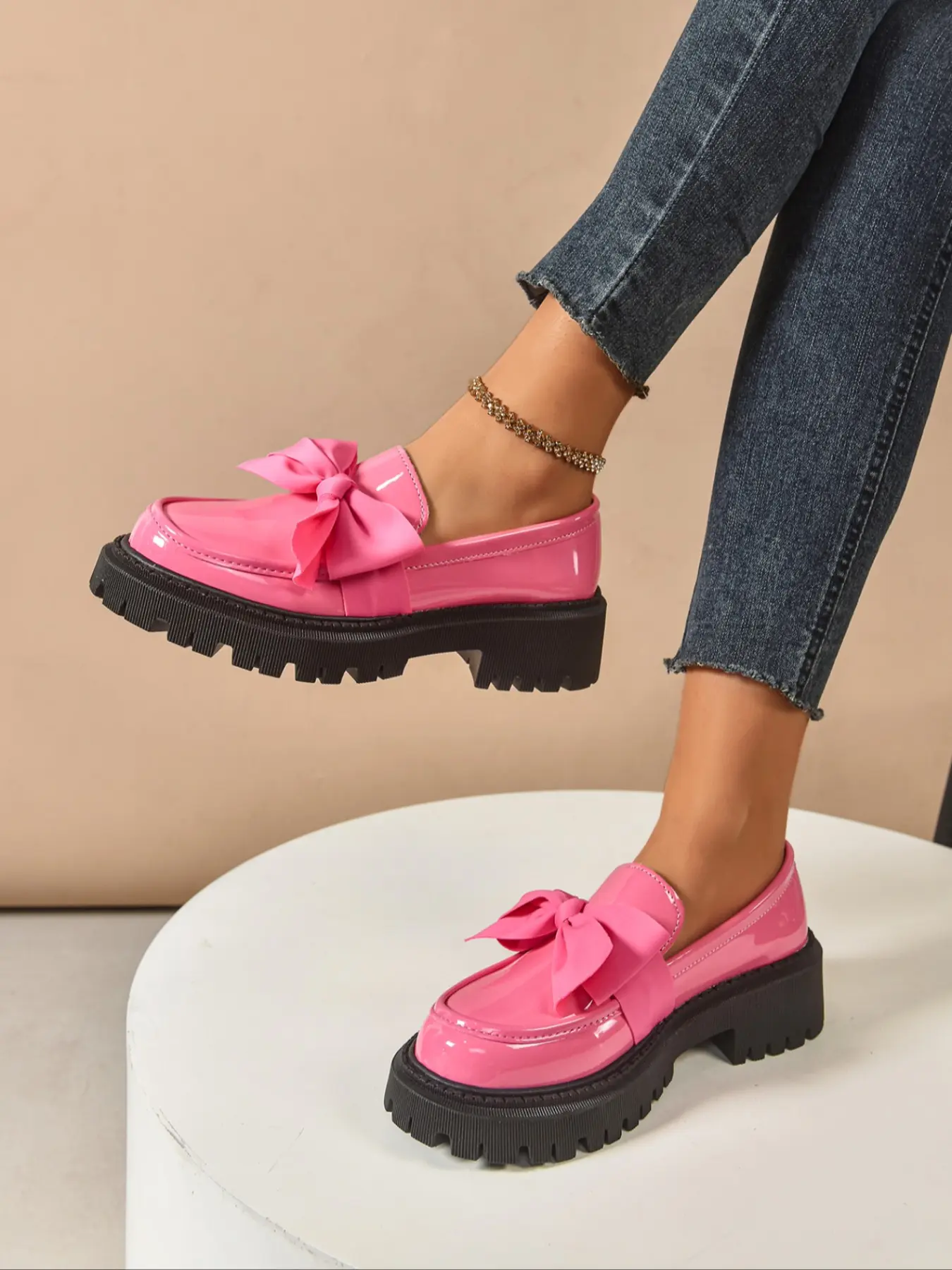 Women's Fall New Style Loafers, Large Size French-English Bow Round Toe Flats Thick Sole Retro Leather Shoes, One-Piece Slip-On Design, Bowknot Design Loafers, Slip Ins Shoes