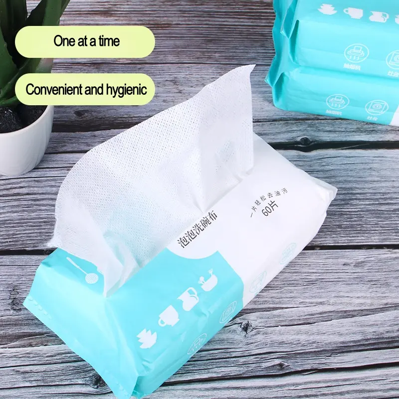 Kitchen wet wipes, large size and extra thick, designed for removing grease and food residue. Disposable heavy-duty oil stain remover suitable for RVs and home use, with no food residue left behind.