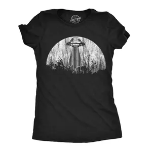 Womens Moon UFO Funny T Shirts Alien Spaceship Graphic Tee for Ladies Funny Womens T Shirts Cute Vintage Fashion Casual Ladies T-Shirt Gift Funny Space Top Women's Novelty Tees Black -