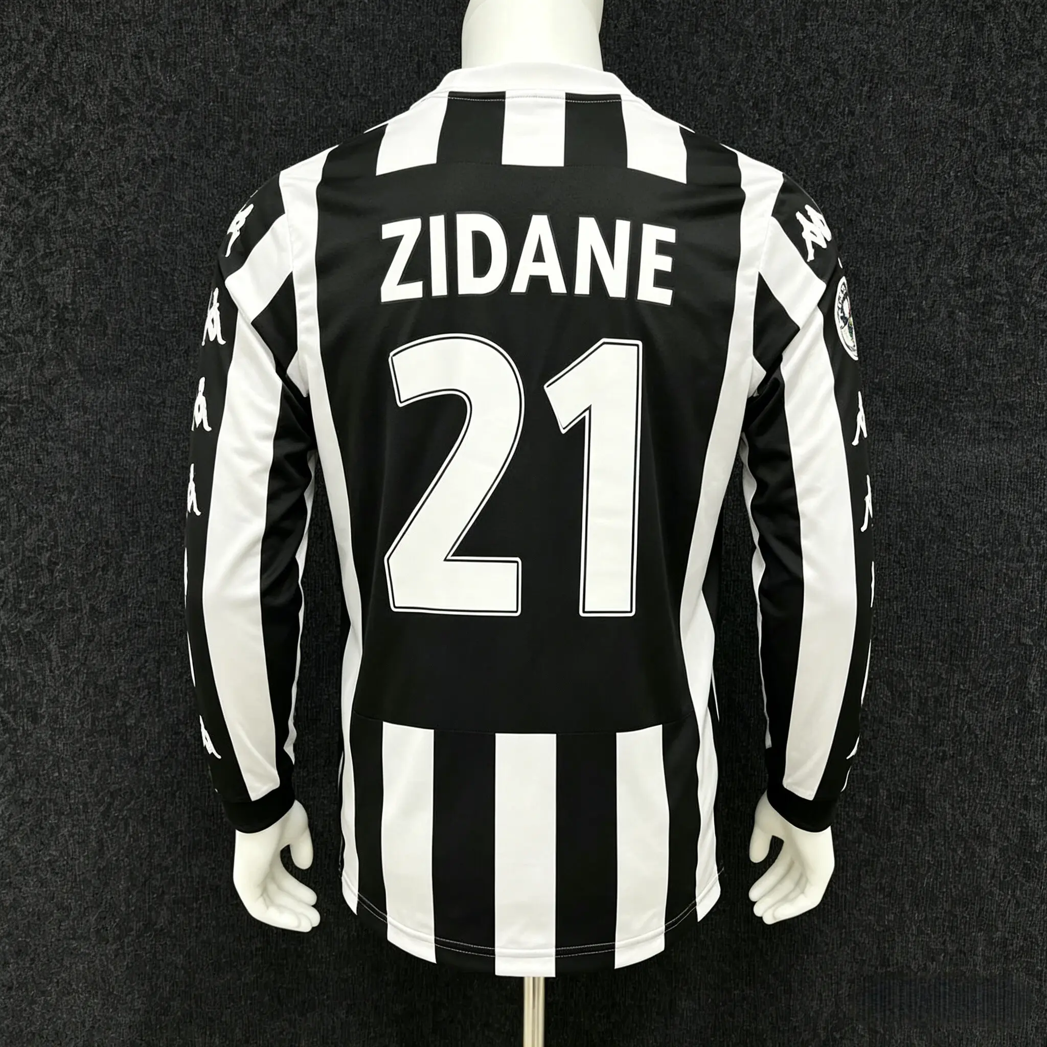 99-00 Home 21 Zidane Long Short Sleeve Jersey Vintage 99-00 Home 21 Zidane Long Short Sleeve Jersey Vintage