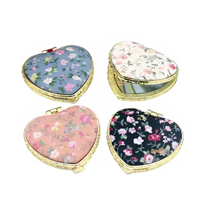Vintage Foldable Makeup Mirror Mini Heart Round Makeup Vanity Mirror Portable Hand Mirrors Compact Mirror Pocket Cosmetic Mirror