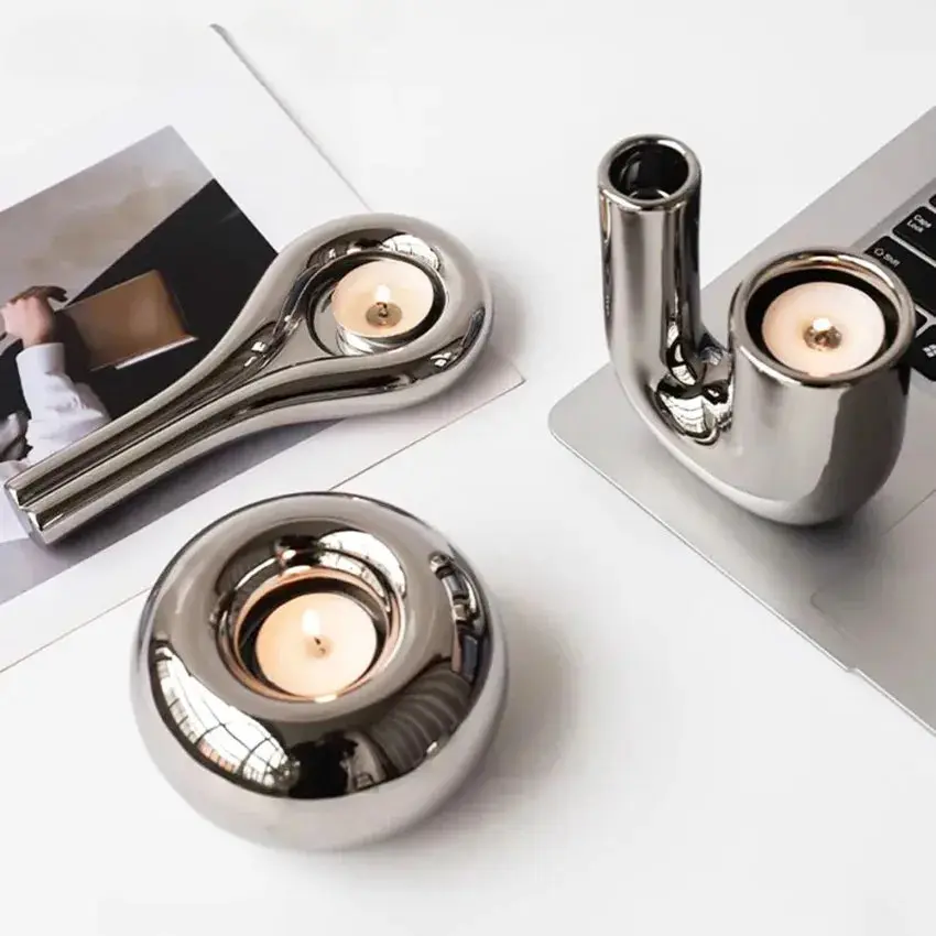 Electroplated Modern Silver Candle Holder Electroplated Modern Silver Candle Holder