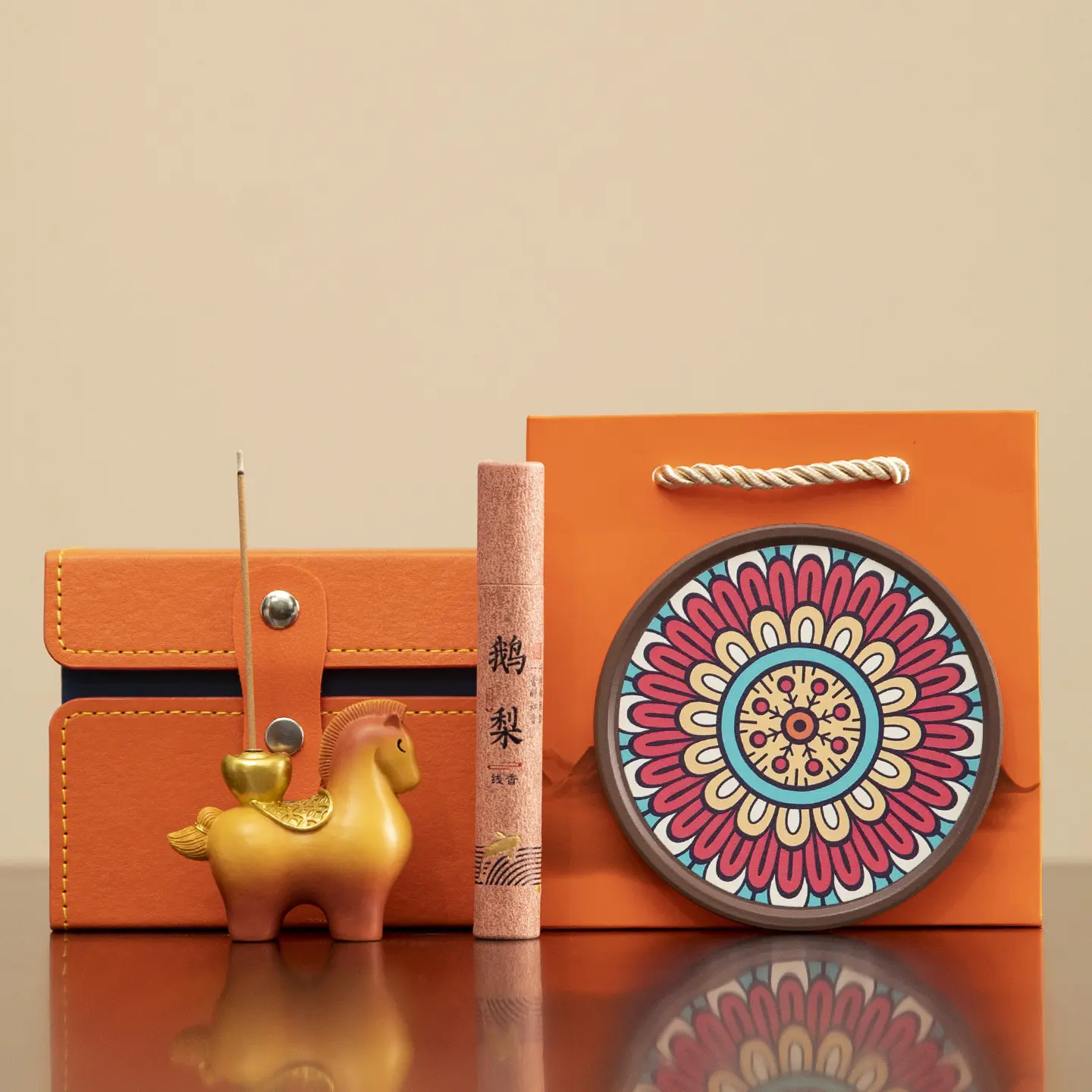 Ornament, tray, goosepear incense + gift box