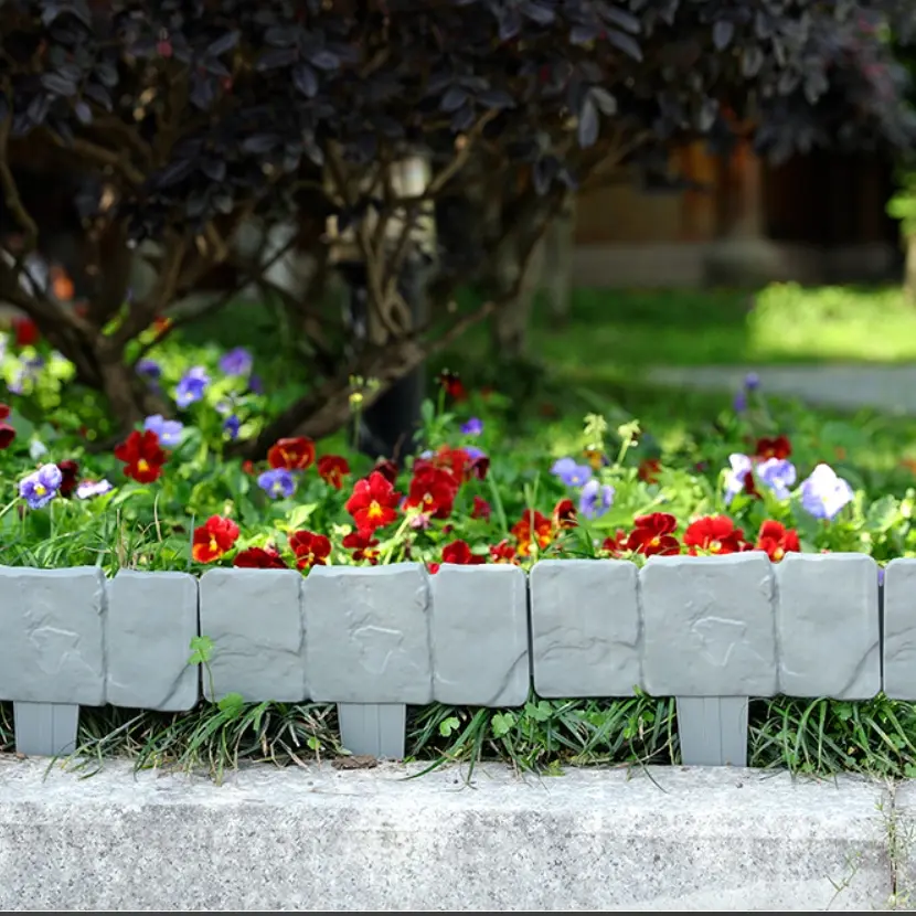 PVC Garden Fence Panels, Indoor Outdoor Garden Border Decor, Foldable Interlocking Small Barrier, Suitable for Flower Beds, Courtyards, Outdoor Gardens, Garden Fencing Panel