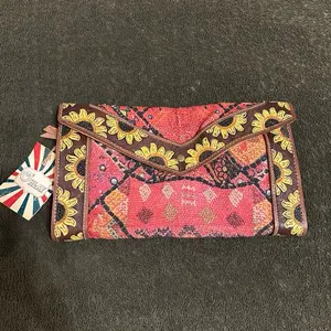 O’hlay Sunflower Embroidered Wallet - Pink & Brown Leather Clutch with Zipper Closure