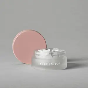 SKINN Cosmetics: Perfect Skin Primer - Enhances foundation application Exfoliant Wrinkles