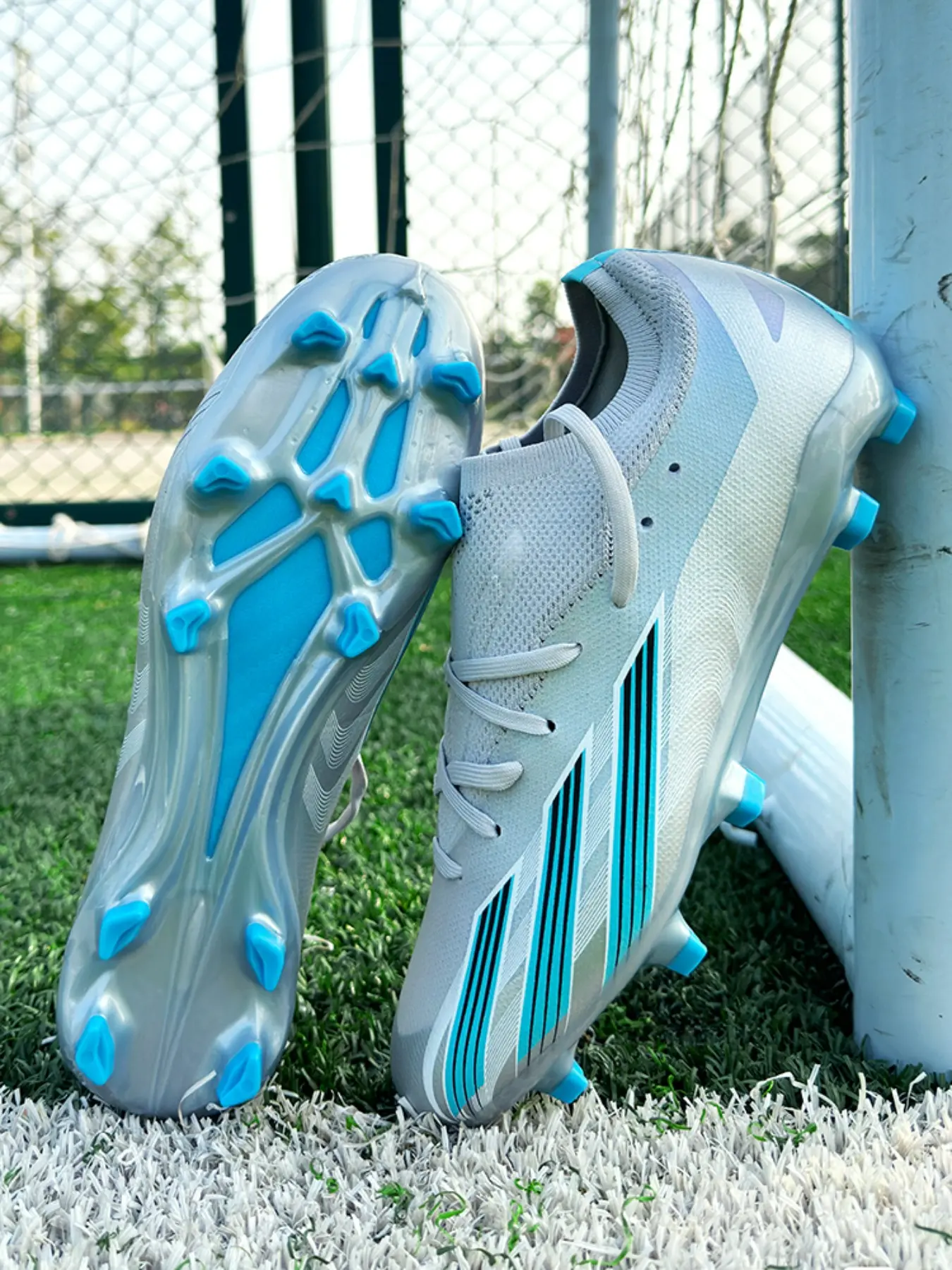 Men's Premium Seamless Soccer Cleats, Soccer Shoes - Non-Slip, Durable Outdoor Lawn Football Boots with Super Grip & Ankle Support, High-end, Fashion